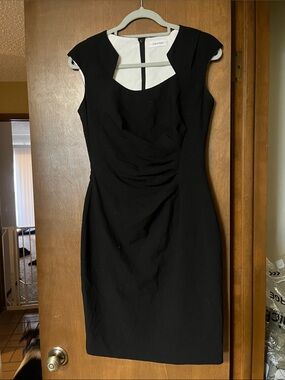 Calvin Klein Black Cap-Sleeve Ruched Sheath Dress